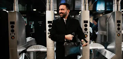 Kaum im Amt l&auml;sst Mamdani seiner Israel-Kritik Taten folgen