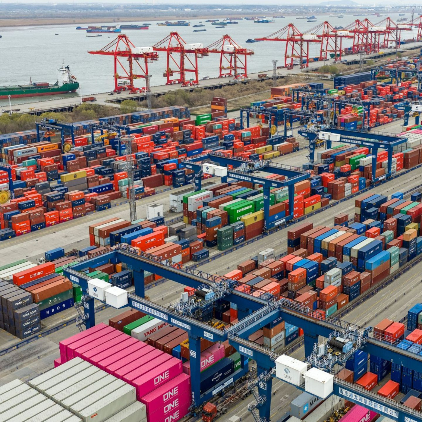 Trotz Zollstreits: Chinas Au&szlig;enhandel mit Rekord&uuml;berschuss