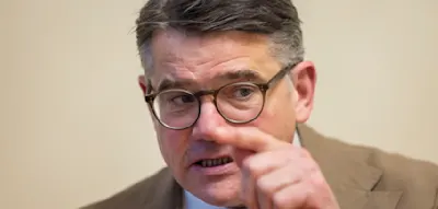 &bdquo;M&uuml;ssen uns daran gew&ouml;hnen, wieder mehr zu arbeiten&ldquo;, sagt Rhein und verweist auf Griechenland