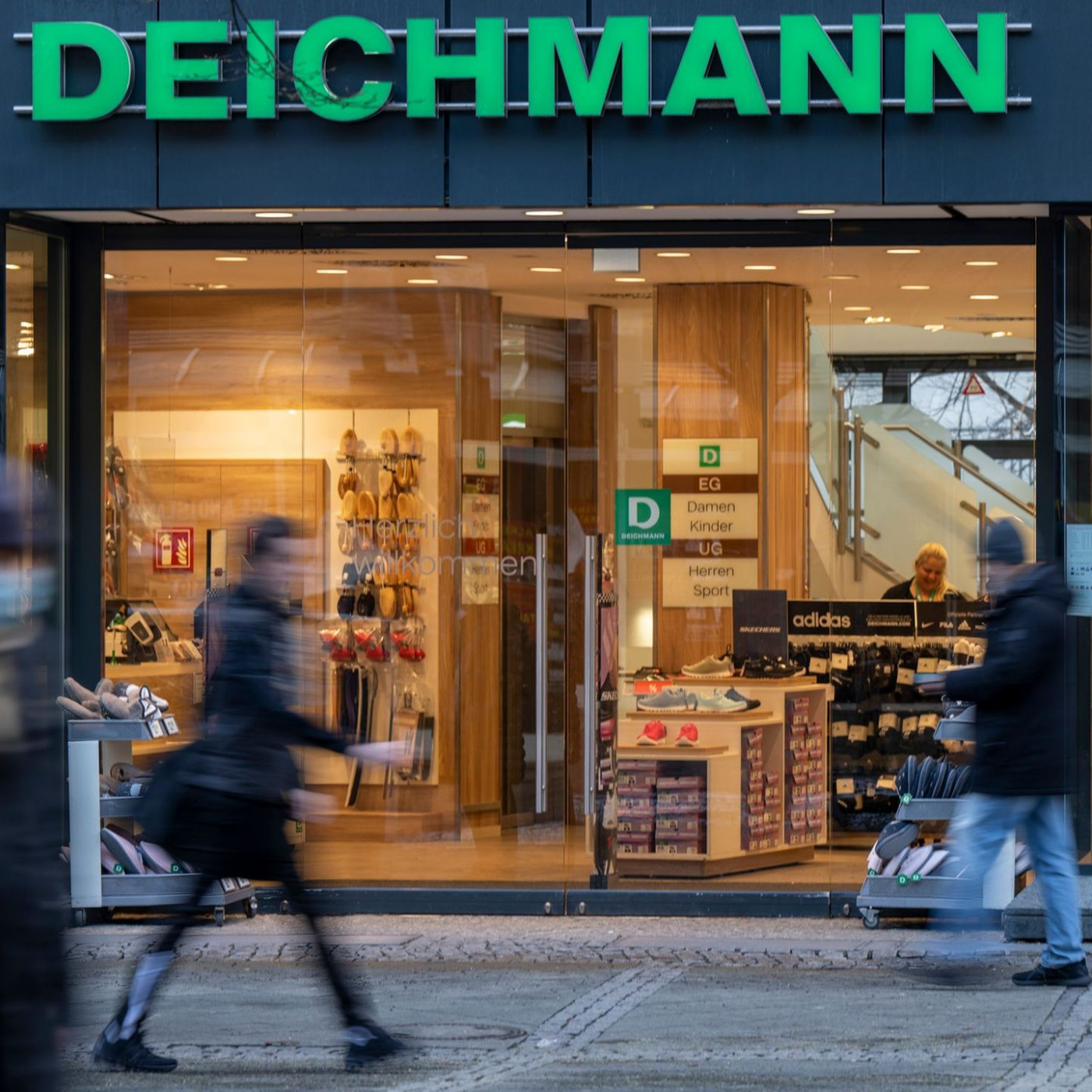 Nach Urteil: Deichmann muss Schuhkarton-M&uuml;llkosten tragen