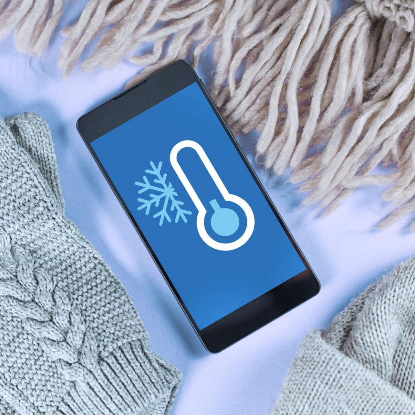 So sch&uuml;tzen Sie Ihr Smartphone im Winter vor Minusgraden