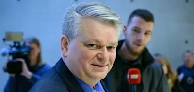 Hitlergru&szlig; auf Wahlplakat? Landtag lehnt Immunit&auml;t f&uuml;r AfD-Abgeordneten ab