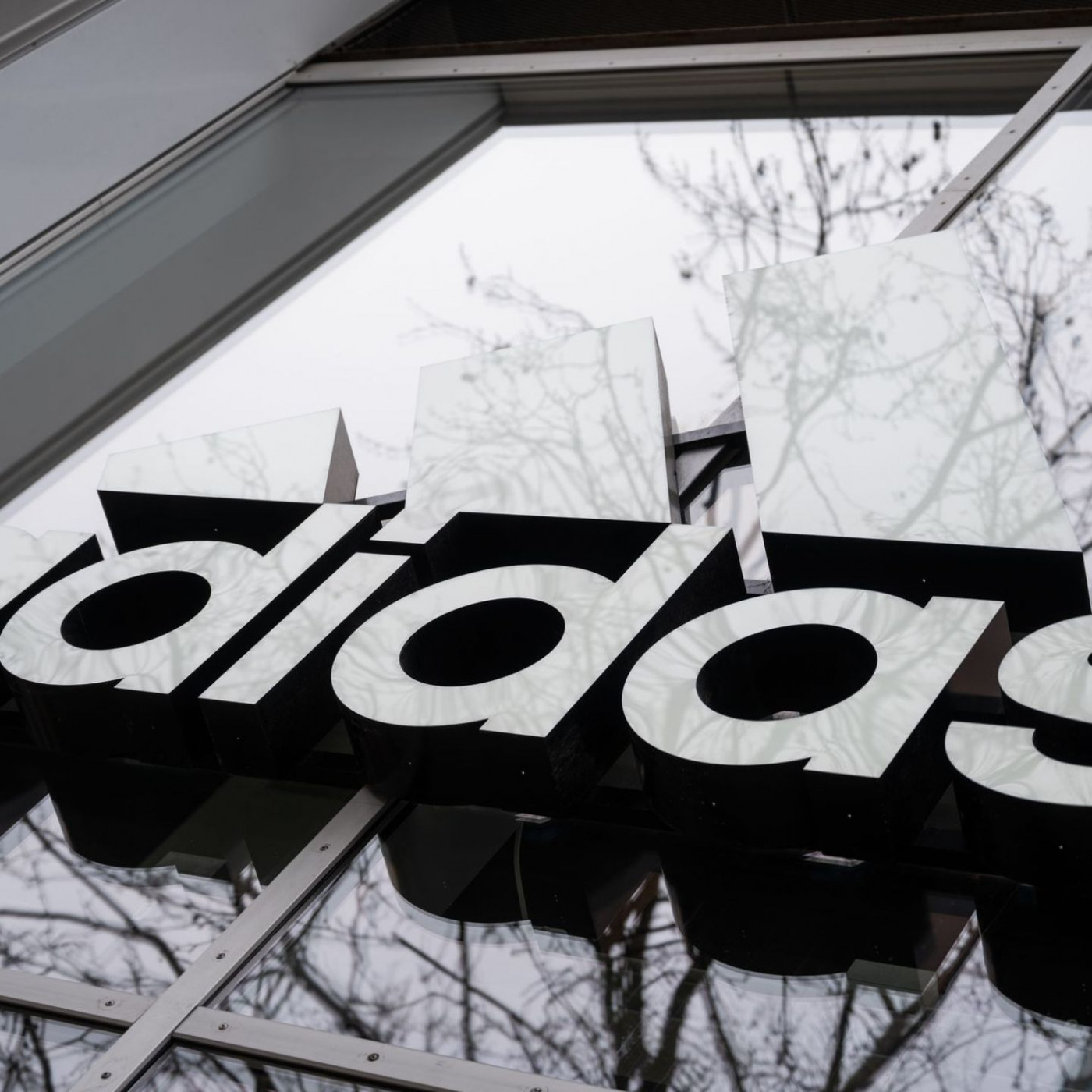 Adidas gibt Rekordumsatz bekannt