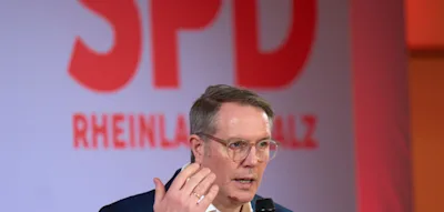 SPD-Ministerpr&auml;sident bezeichnet Zahnarzt-Debatte als &bdquo;v&ouml;llig daneben&ldquo; &ndash; Veronika Grimm h&auml;lt dagegen