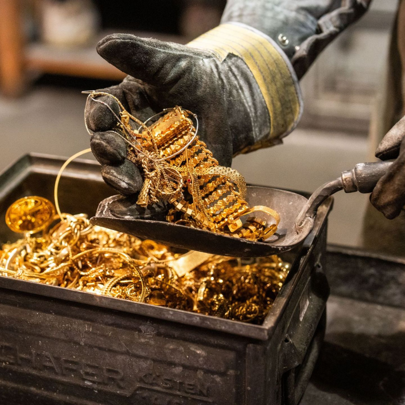 Preise f&uuml;r Gold und Silber ziehen nach Turbulenzen wieder an