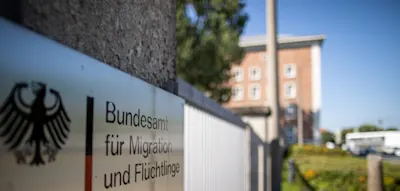&bdquo;Politische Vorgabe schl&auml;gt sich durch&ldquo; &ndash; Fast jedes zweite Asylverfahren rei&szlig;t Zeitvorgabe der EU