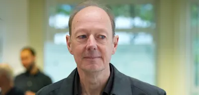 &bdquo;Respektieren Sie die Regeln&ldquo; &ndash; Satire-Politiker Sonneborn wird im EU-Parlament das Mikro abgedreht