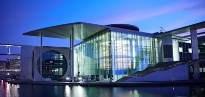 &bdquo;Nun im 13. Jahr in Verzug&ldquo; &ndash; Neue Verz&ouml;gerung bei Bundestags-Pannenbau