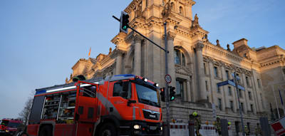 Fehlalarm f&uuml;hrt zu Gro&szlig;einsatz der Feuerwehr im Reichstagsgeb&auml;ude