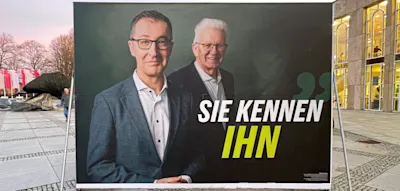 &bdquo;Wir waren schon immer ein bisschen anders&ldquo; &ndash; &Ouml;zdemir verteidigt Wahlplakate ohne Parteinamen