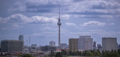 AfD erreicht neuen H&ouml;chstwert und kommt erstmals auf Platz zwei &ndash; Linke verliert
