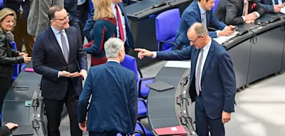 Koalitionschaos im Bundestag &ndash; Asyl-Versch&auml;rfungen nach Hammelsprung beschlossen