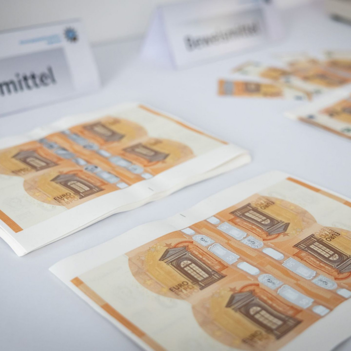 Weniger Falschgeld - doch Verbraucher m&uuml;ssen wachsam bleiben