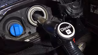 Vier Gr&uuml;nde warum Diesel fast so teuer ist wie Benzin
