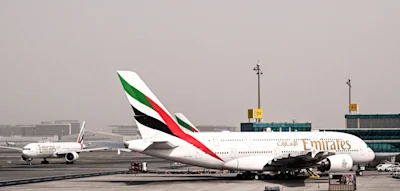 &bdquo;Logistischer Albtraum&ldquo; &ndash;&nbsp;Flugverkehr &uuml;ber Dubai und Abu Dhabi eingestellt, Touristen sitzen fest