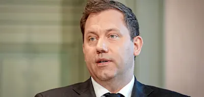 SPD f&auml;llt auf tiefsten Wert seit Januar &ndash; Gr&uuml;ne und Linke in neuer Umfrage gleichauf