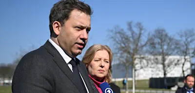 Klingbeil weicht Kritik an &bdquo;Sonderverm&ouml;gen&ldquo; aus