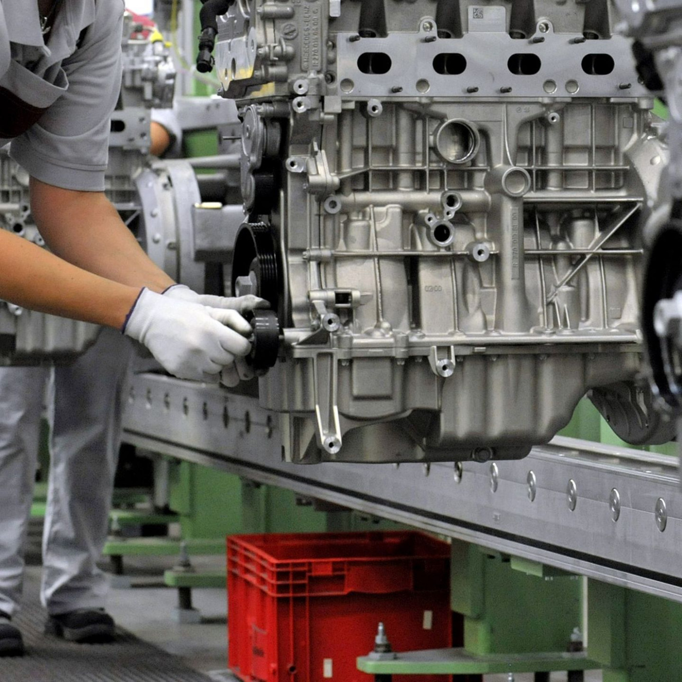 Krise in Autobranche - R&uuml;stungsindustrie als Rettungsanker?