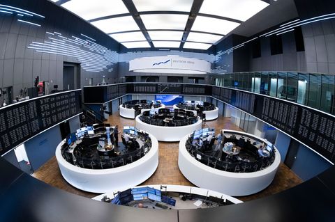 B&ouml;rsenkonzerne m&uuml;ssen 2025 mehr als 100 Gewinnziele stutzen