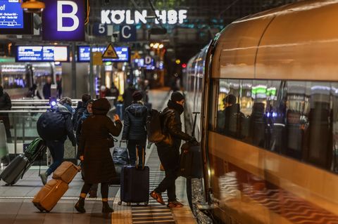 Bahnchefin treibt Umbau voran - Trendwende bleibt noch aus
