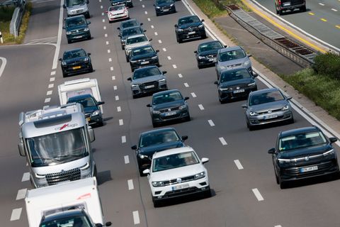 Kr&auml;ftiges Plus bei E-Autos - Experte: F&ouml;rderung wirkt