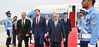 &bdquo;Keine Spielchen&ldquo;, warnt Vance &ndash; Doch gleich zu Beginn demonstrieren die Iraner ihre Macht