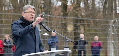 &bdquo;Alerta, Alerta, Antifascista&ldquo;&nbsp;&ndash; Protest gegen Weimer bei Gedenken in Buchenwald