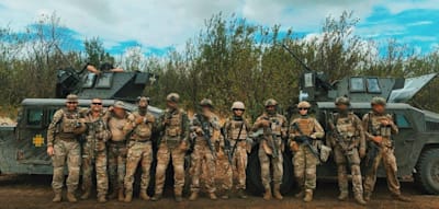 &bdquo;Betrunken ging er zum Rekrutierungsb&uuml;ro. Zwei Wochen sp&auml;ter sa&szlig; er im Sch&uuml;tzengraben&ldquo;