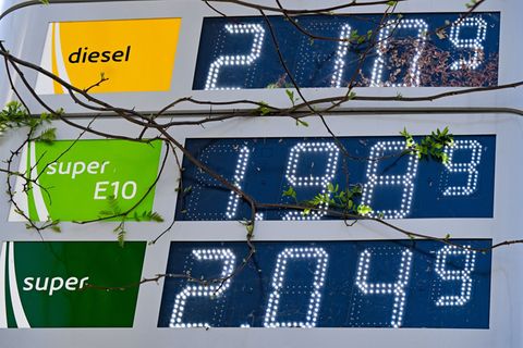 Spritpreise sinken weiter - aber langsamer