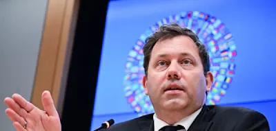 Klingbeil fordert Wirtschaftsministerin Reiche zu Vorbereitungen f&uuml;r Kerosinmangel auf