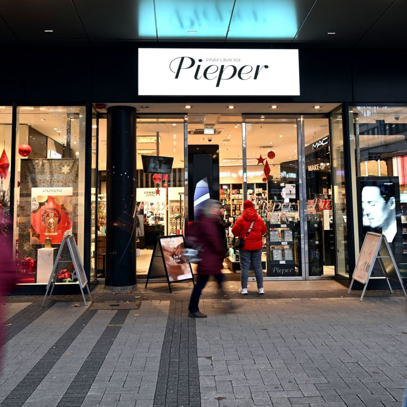 Unternehmerfamilie will Parf&uuml;meriekette Pieper &uuml;bernehmen