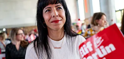 &bdquo;Das Rote Rathaus muss endlich wirklich rot werden&ldquo; &ndash; Die Linke l&auml;uft sich f&uuml;r Berlin-Wahl warm