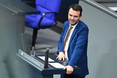 &bdquo;Auch Besserverdiener geh&ouml;ren zur arbeitenden Mitte&ldquo;