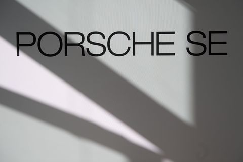 VW-Dachgesellschaft macht fast eine Milliarde Euro Verlust