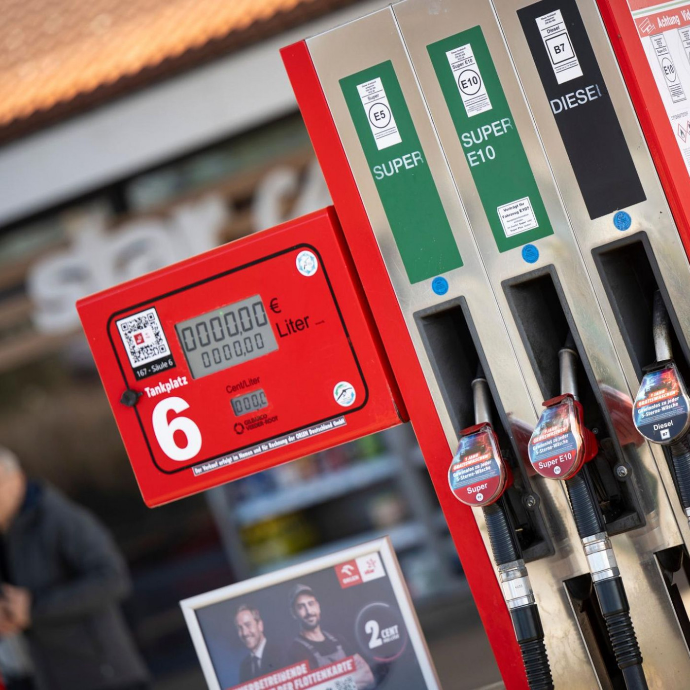 Fast jede f&uuml;nfte Tankstelle verst&ouml;&szlig;t gegen 12-Uhr-Regel