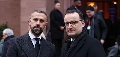 &bdquo;Ich habe lange mit mir gerungen&ldquo; &ndash; Jens Spahn erkl&auml;rt seine Entscheidung f&uuml;r Leihmutterschaft