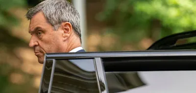 Tomatenwurf auf CSU-Chef S&ouml;der &ndash; jetzt werden neue Informationen bekannt