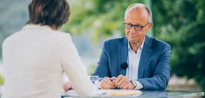 Und dann z&uuml;rnt der Kanzler &uuml;ber Schlechtredner und Medien in Deutschland