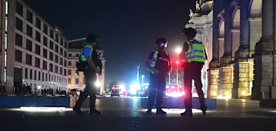 Fahrer rast mit Transporter in Menschenmenge &ndash; ein Todesopfer, 14 Verletzte &ndash; CSD abgebrochen