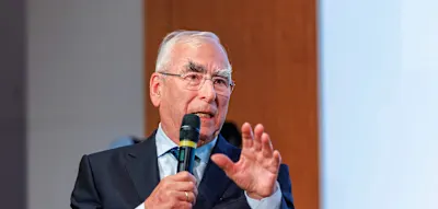 &bdquo;Ich w&uuml;rde mir diesen Typen herausgreifen&ldquo; &ndash; Theo Waigel fordert h&auml;rteren Umgang mit AfD