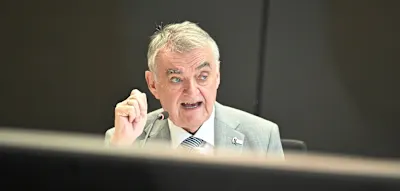 &bdquo;Das geht mir schwer auf den Keks&ldquo; &ndash; Reul kritisiert Debatte &uuml;ber Folgen nach CSD-Anschlag