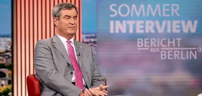 &bdquo;Ich bin fest &uuml;berzeugt, dass er Kanzler bleibt&ldquo; &ndash; S&ouml;der stellt sich hinter Merz