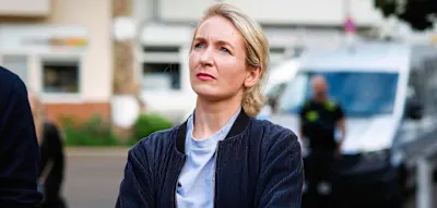 &bdquo;Unterst&uuml;tzt genozidale Miliz&ldquo; &ndash; Linke kritisiert Scheich-Besuch bei Merz