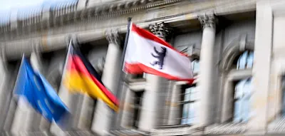 S&ouml;der und Rhein wollen &bdquo;Extremisten&ldquo; in Berlin das Geld entziehen