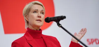 SPD-Ministerpr&auml;sidentin Schwesig kritisiert Sparpl&auml;ne beim Kinderkrankengeld