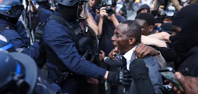Emp&ouml;rung &uuml;ber B&uuml;rgermeister bei Unruhen in Frankreich &ndash; Trump macht Migration verantwortlich