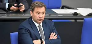 Drei von vier Kriterien ab 2028 auf Rot &ndash; Klingbeil gesteht &bdquo;Auff&auml;lligkeiten&ldquo; ein