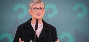 &bdquo;Denkt immer daran, wie erb&auml;rmlich sie sind&ldquo;, sagt Ha&szlig;elmann auf einer Demo &uuml;ber die AfD
