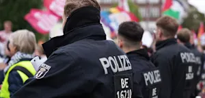 &bdquo;Wenn es Schule macht, haben wir ein Problem&ldquo;&nbsp;&ndash; Dutzende Polizisten beantragen Versetzung aus Berlin