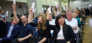 &bdquo;Berlin hat links gew&auml;hlt, Berlin bekommt links&ldquo; &ndash; Partei-Chefs st&auml;rken Eralp